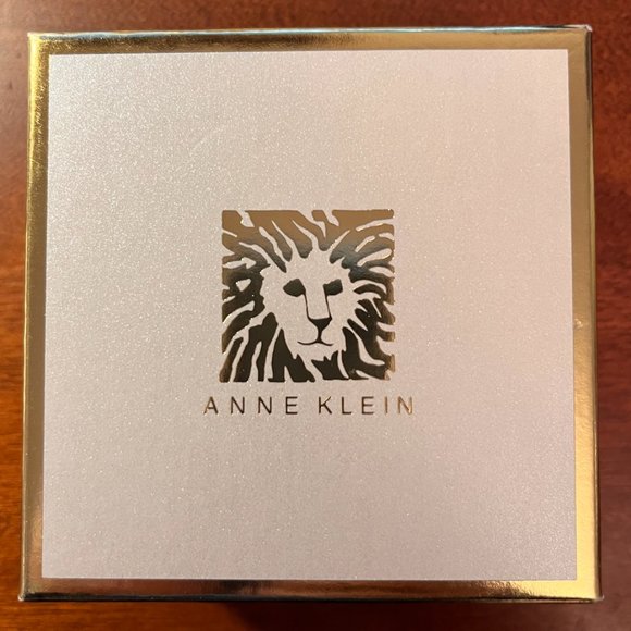 Anne Klein Brooch - red, bejewelled. 2" across - Picture 2 of 2